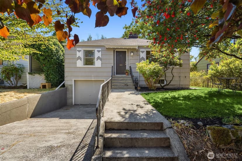 Property photo for 323 Nw 83rd Street, Seattle
