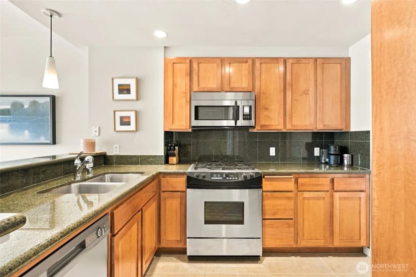 Property photo for 2607 Western Avenue #1002, Seattle photo 18