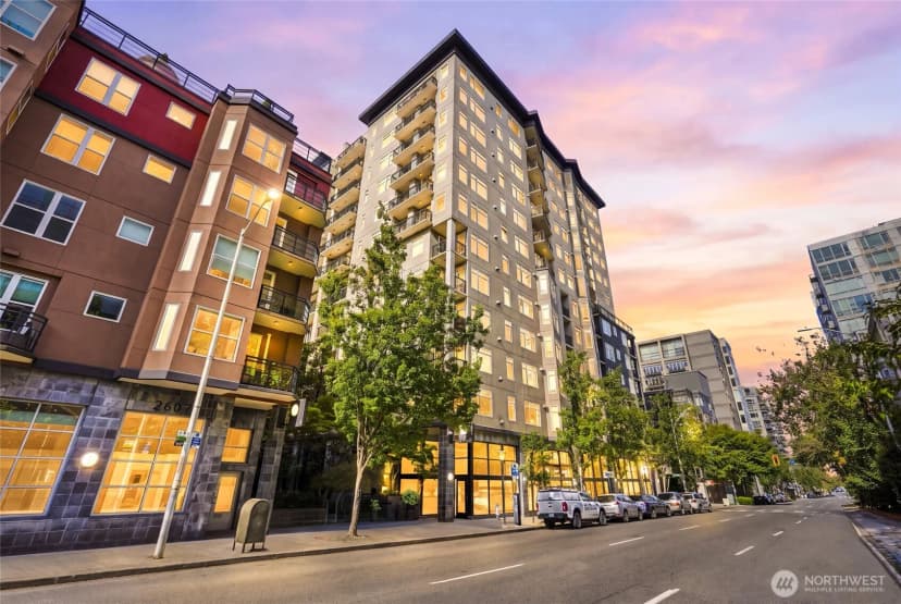 Property photo for 2607 Western Avenue #1002, Seattle photo 4