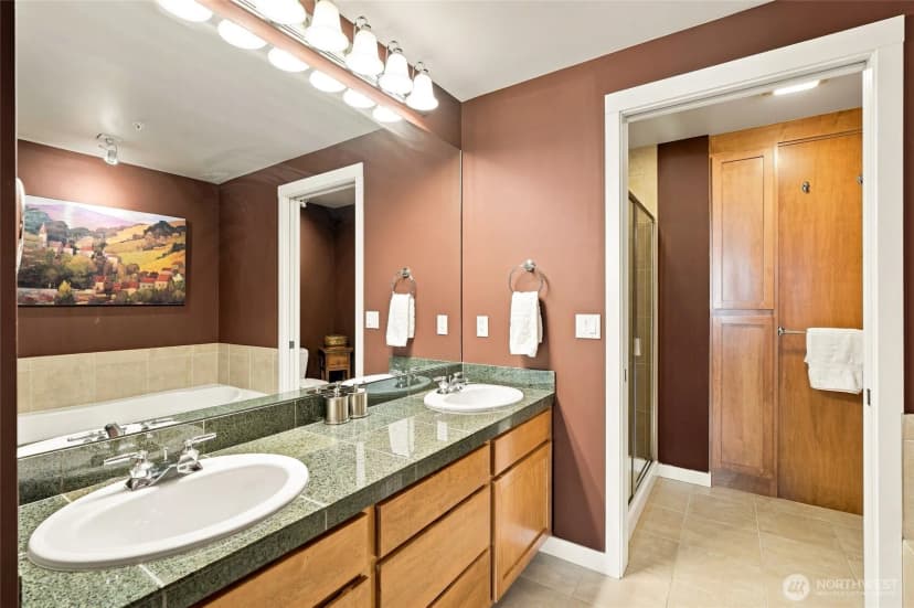 Property photo for 2607 Western Avenue #1002, Seattle photo 23