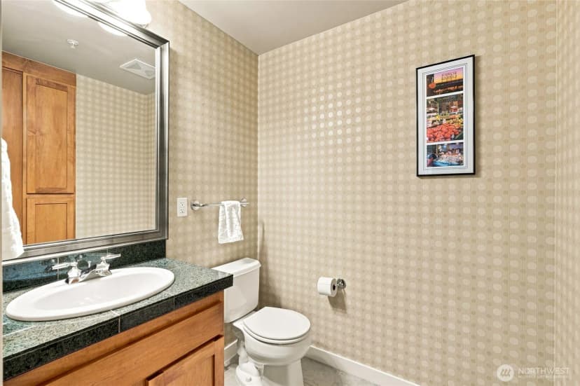 Property photo for 2607 Western Avenue #1002, Seattle photo 25