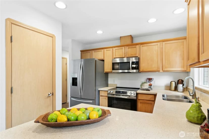 Property photo for 1310 196th Place Se, Bothell photo 13