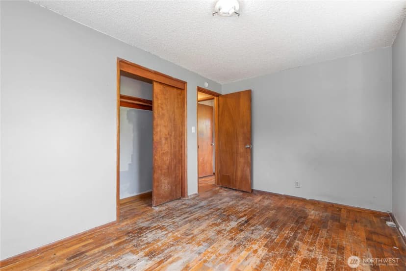 Property photo for 8400 32nd Avenue Sw, Seattle photo 17