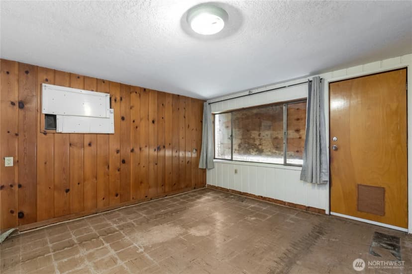 Property photo for 8400 32nd Avenue Sw, Seattle photo 21