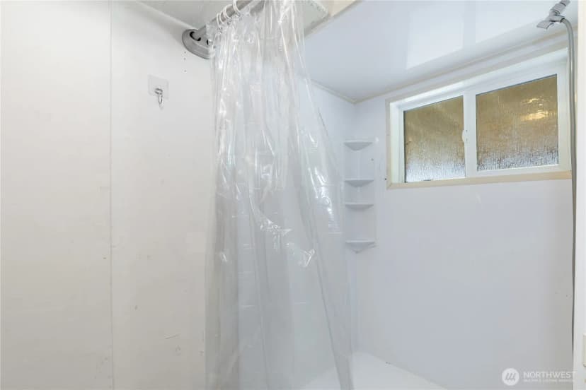 Property photo for 8400 32nd Avenue Sw, Seattle photo 29