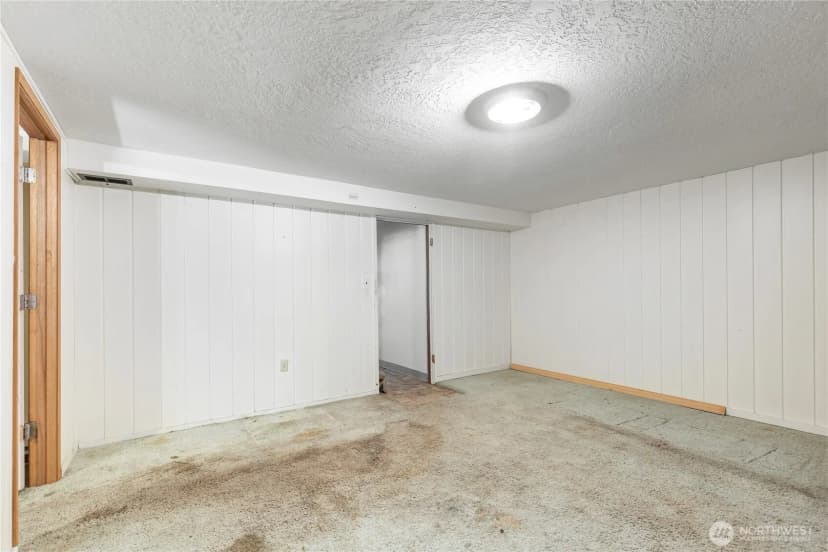 Property photo for 8400 32nd Avenue Sw, Seattle photo 20