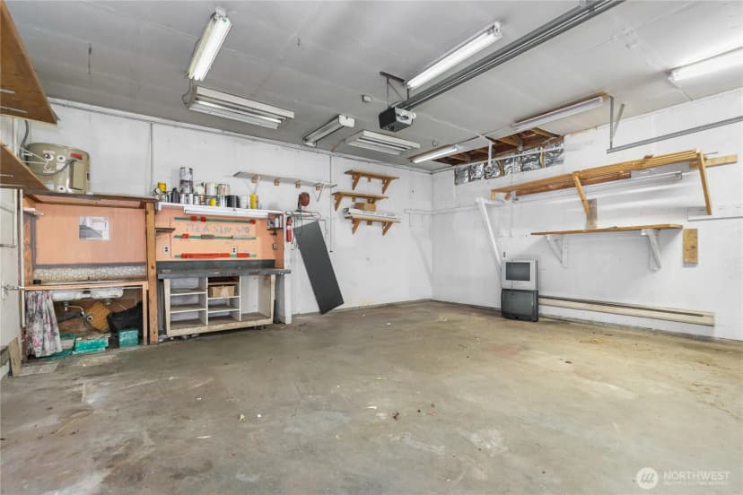 Property photo for 8400 32nd Avenue Sw, Seattle photo 30