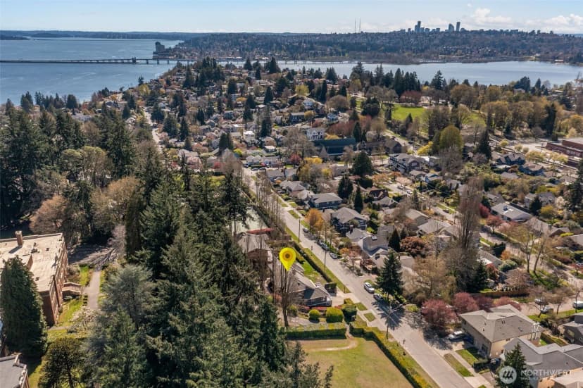 Property photo for 4550 49th Avenue Ne, Seattle photo 35