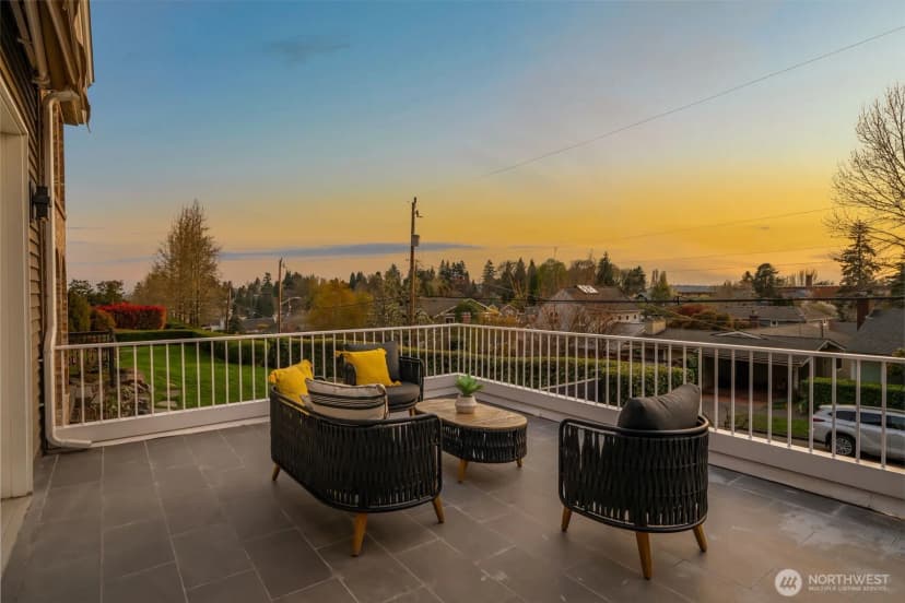 Property photo for 4550 49th Avenue Ne, Seattle photo 15