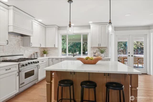 Property photo for 21304 Se 213th Street, Maple Valley photo 2