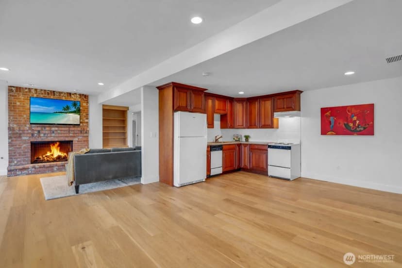 Property photo for 535 208th Avenue Ne, Sammamish photo 28