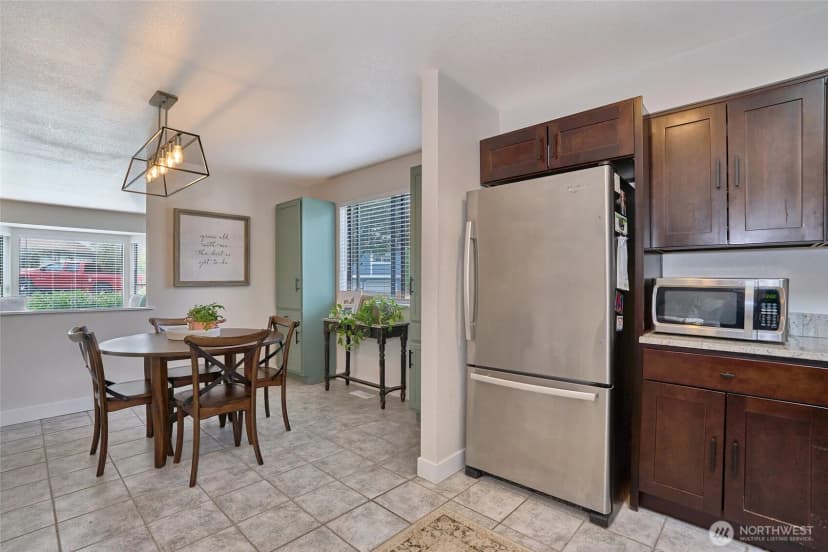 Property photo for 26336 220th Pl Se, Maple Valley photo 8