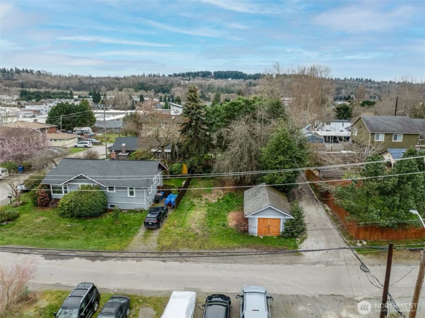 Property photo for 9017 12th Avenue S, Seattle photo 14