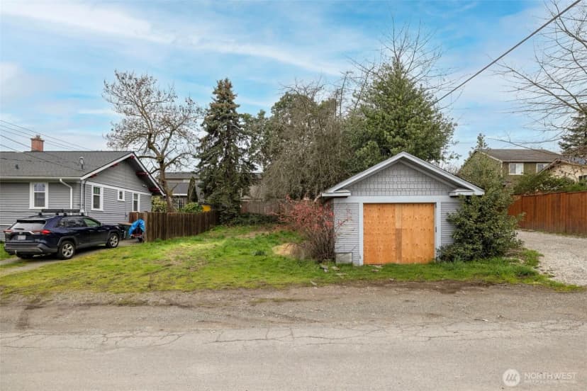 Property photo for 9017 12th Avenue S, Seattle photo 11
