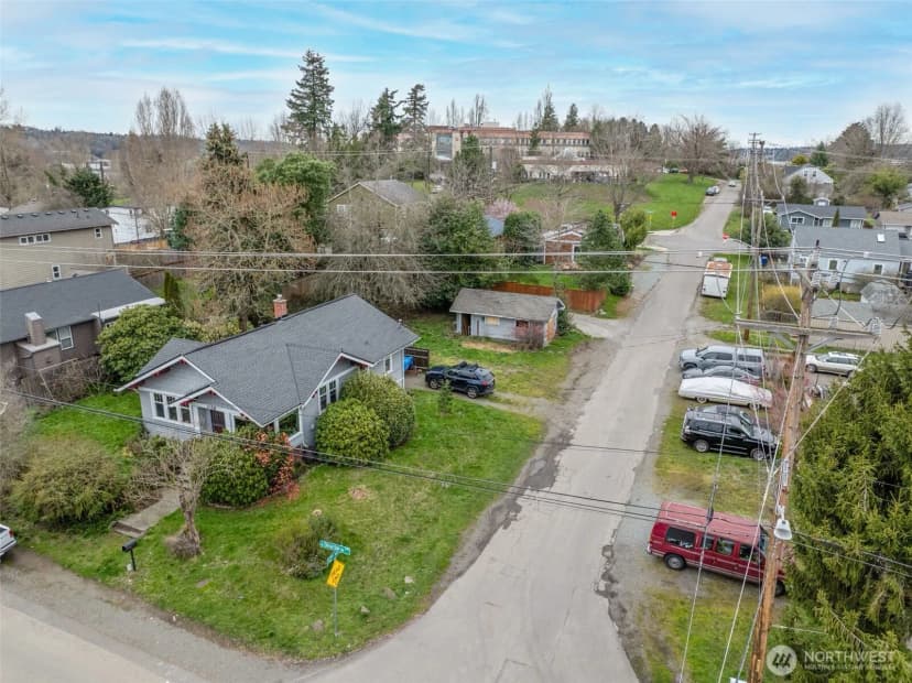 Property photo for 9017 12th Avenue S, Seattle photo 8