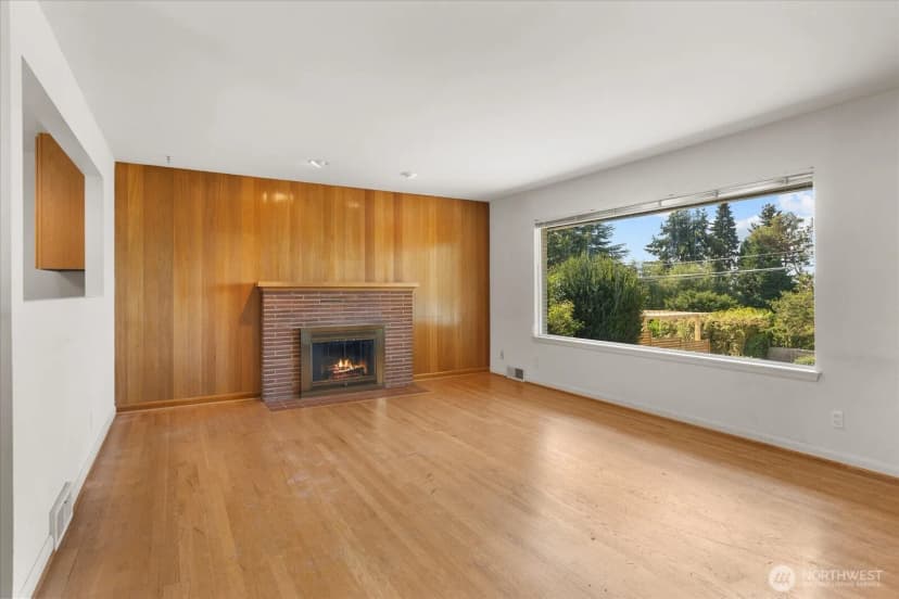 Property photo for 12286 Shorewood Drive Sw, Seattle photo 6