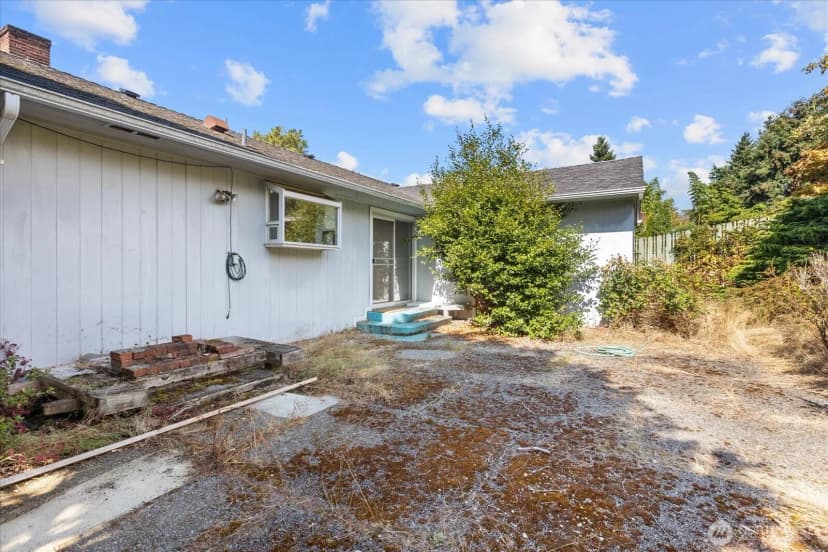 Property photo for 12286 Shorewood Drive Sw, Seattle photo 31