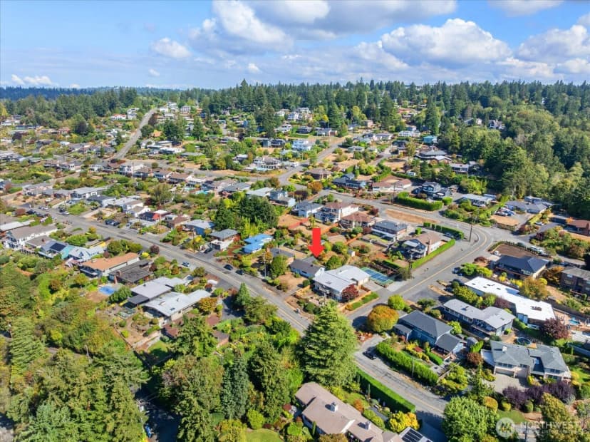 Property photo for 12286 Shorewood Drive Sw, Seattle photo 38