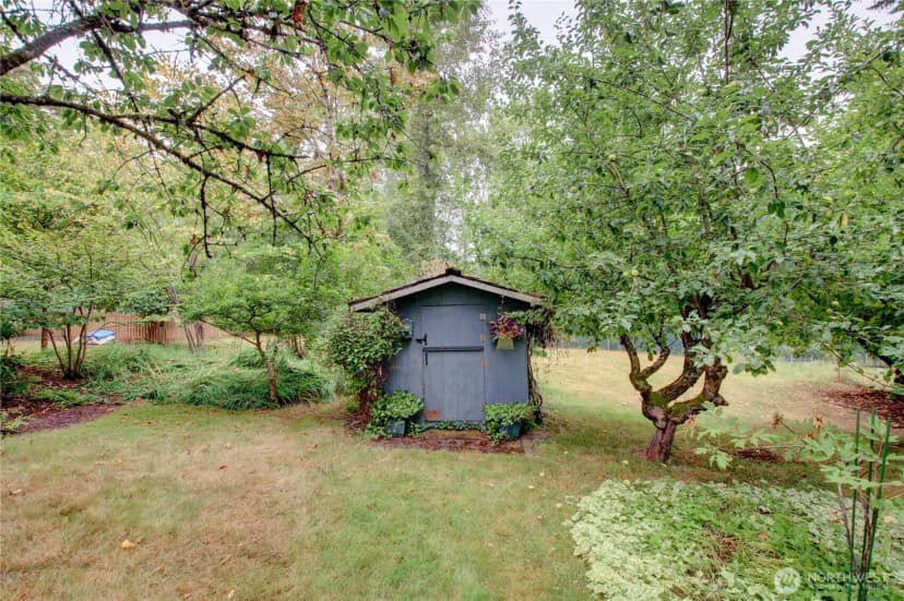 Property photo for 415 Manito Drive, Mount Vernon photo 36