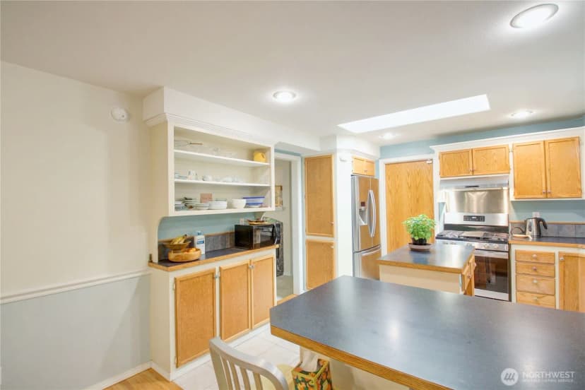 Property photo for 415 Manito Drive, Mount Vernon photo 8