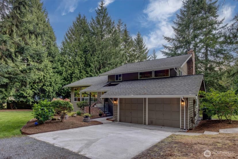 Property photo for 15724 168th Avenue Ne, Woodinville photo 2