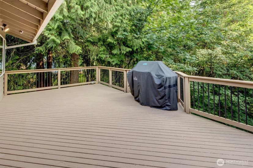 Property photo for 15724 168th Avenue Ne, Woodinville photo 31
