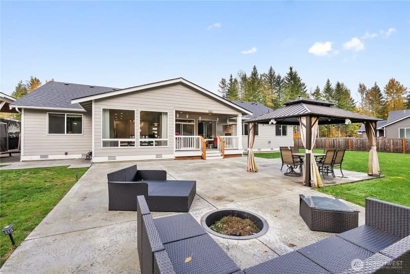 Property photo for 14025 107th Place Ne, Lake Stevens photo 24