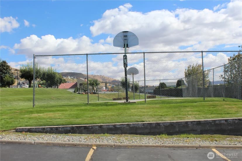 Property photo for 100 Lake Chelan Shores Drive #17-3c, Chelan photo 18