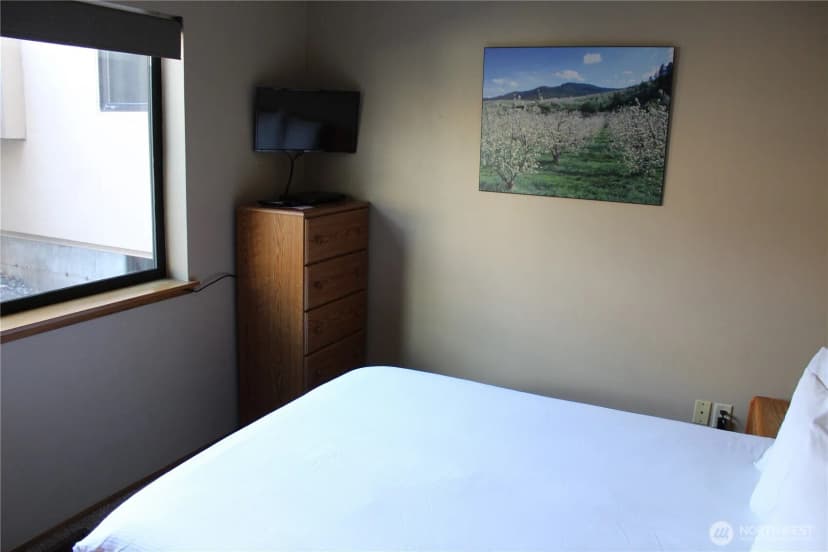 Property photo for 100 Lake Chelan Shores Drive #17-3c, Chelan photo 4