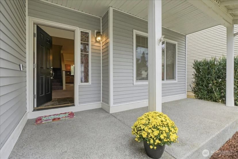 Property photo for 15410 87th Avenue E, Puyallup photo 2