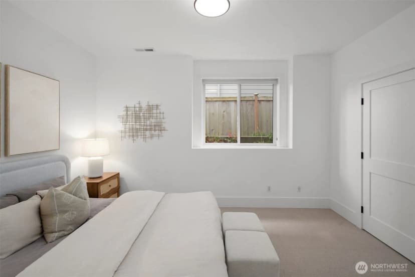 Property photo for 6539 53rd Avenue Ne, Seattle photo 37