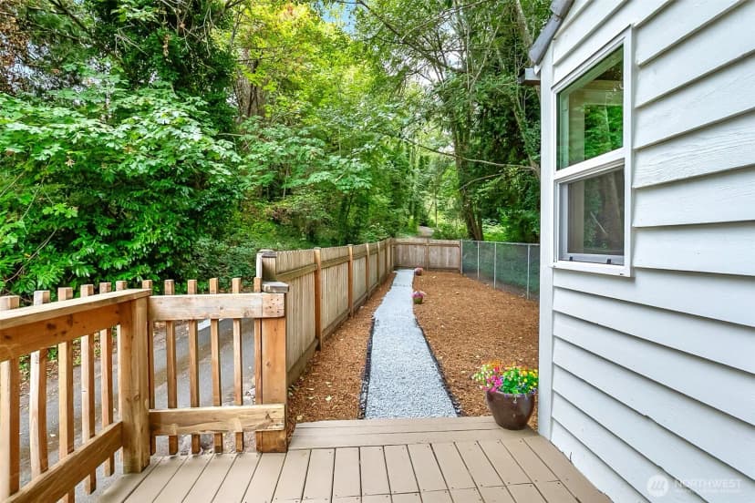 Property photo for 6205 Ne 125th Street, Kirkland photo 31