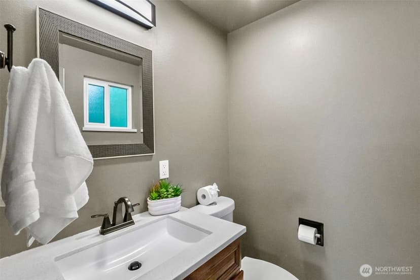 Property photo for 6205 Ne 125th Street, Kirkland photo 23