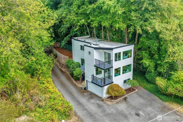 Property photo for 6205 Ne 125th Street, Kirkland