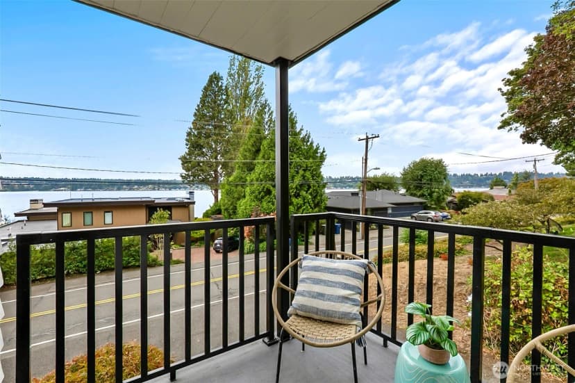 Property photo for 6205 Ne 125th Street, Kirkland photo 9
