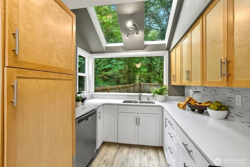 Property photo for 6205 Ne 125th Street, Kirkland photo 29