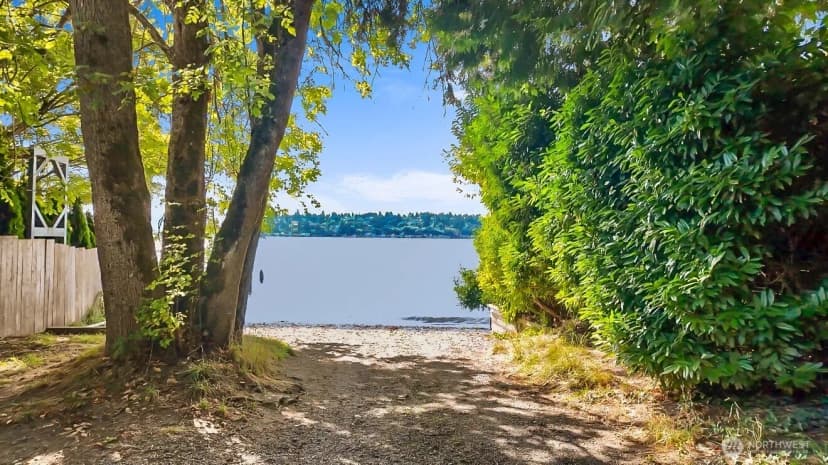 Property photo for 6205 Ne 125th Street, Kirkland photo 36