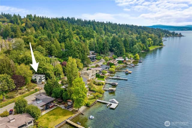 Property photo for 6205 Ne 125th Street, Kirkland photo 4