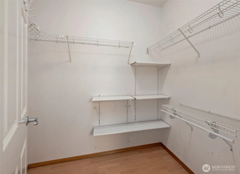 Property photo for 1300 Sw Windsor Street, Oak Harbor photo 23