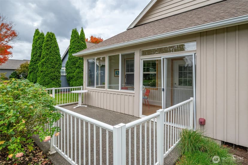 Property photo for 1300 Sw Windsor Street, Oak Harbor photo 31