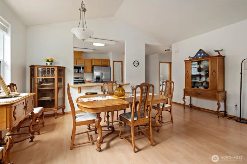 Property photo for 1300 Sw Windsor Street, Oak Harbor photo 11