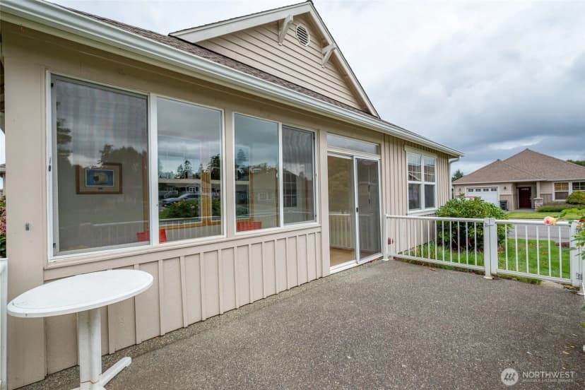 Property photo for 1300 Sw Windsor Street, Oak Harbor photo 32