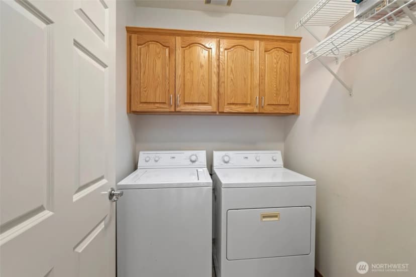 Property photo for 1300 Sw Windsor Street, Oak Harbor photo 26