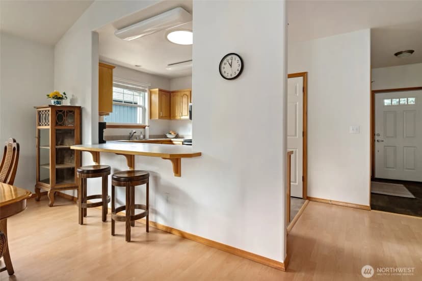 Property photo for 1300 Sw Windsor Street, Oak Harbor photo 12