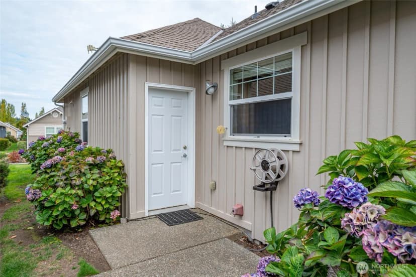 Property photo for 1300 Sw Windsor Street, Oak Harbor photo 33