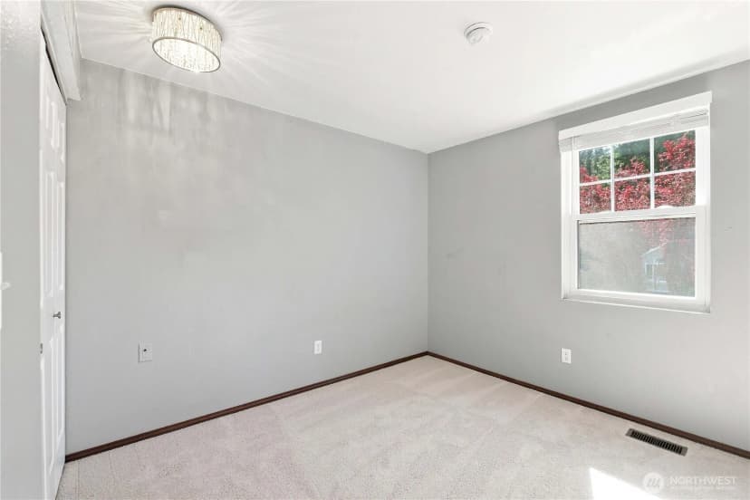 Property photo for 23424 Ne 27th Street, Sammamish photo 18