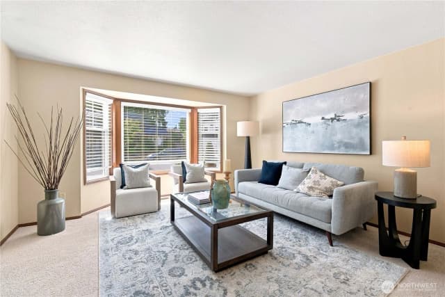 Property photo for 23424 Ne 27th Street, Sammamish photo 4