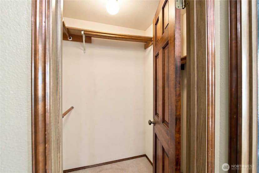 Property photo for 23424 Ne 27th Street, Sammamish photo 17