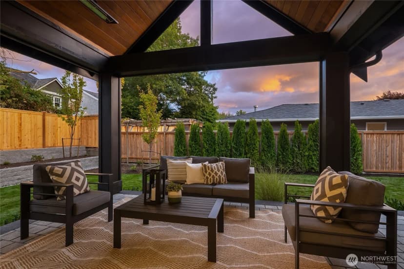 Property photo for 8040 Forest Drive Ne, Seattle photo 12