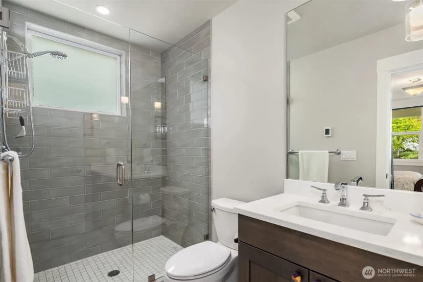 Property photo for 609 1st Street, Kirkland photo 20